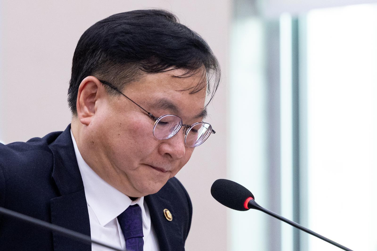 박영재 법원행정처장이 4일 서울 여의도 국회에서 열린 제432회국회(임시회) 법제사법위원회 제1차 전체회의에 출석해 의원 질의를 듣고 있다. 2026.2.4/뉴스1