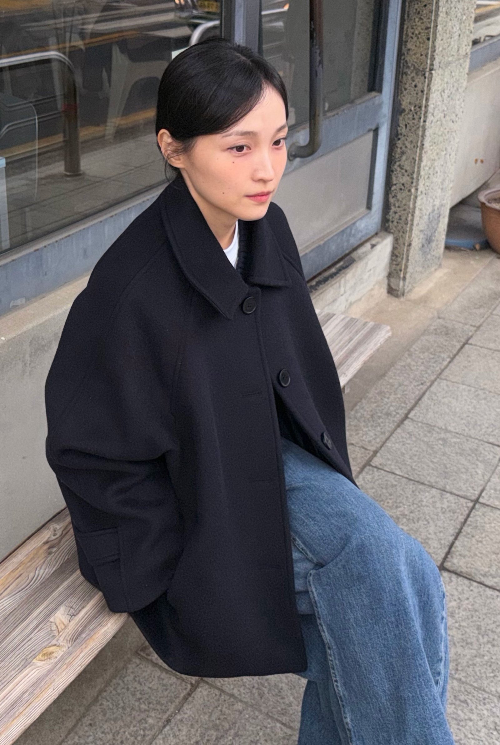 제17회 젊은작가상 대상 수상자인 김채원 작가. 그는 여러 작품에서 죽음과 애도란 주제를 반복해서 다뤄 왔다. 문학동네 제공