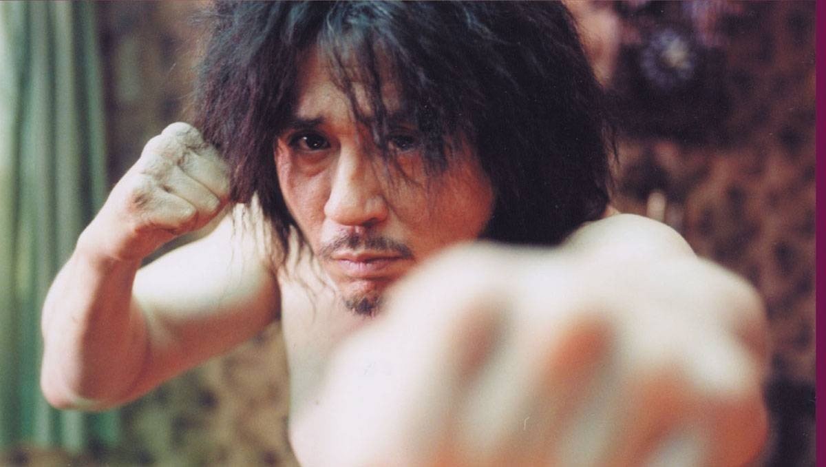 복수와 복수가 꼬리를 무는 영화 ‘올드보이’의 한 장면. 집요한 복수심은 결국 자신을 소모시키는 광기로 변한다. CJ E&M 제공