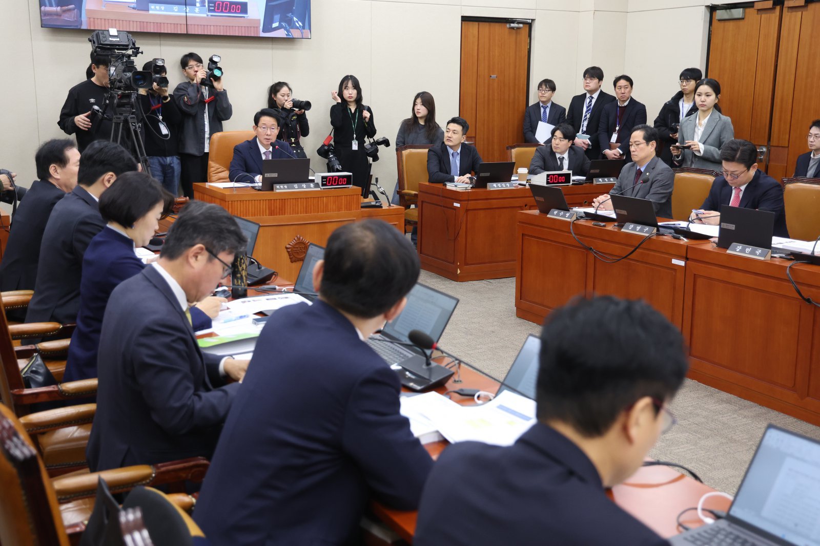 김상훈 위원장이 24일 서울 여의도 국회에서 열린 대미투자특별법 처리를 위한 특별위원회에서 발언하고 있다. 2026.2.24 ⓒ 뉴스1