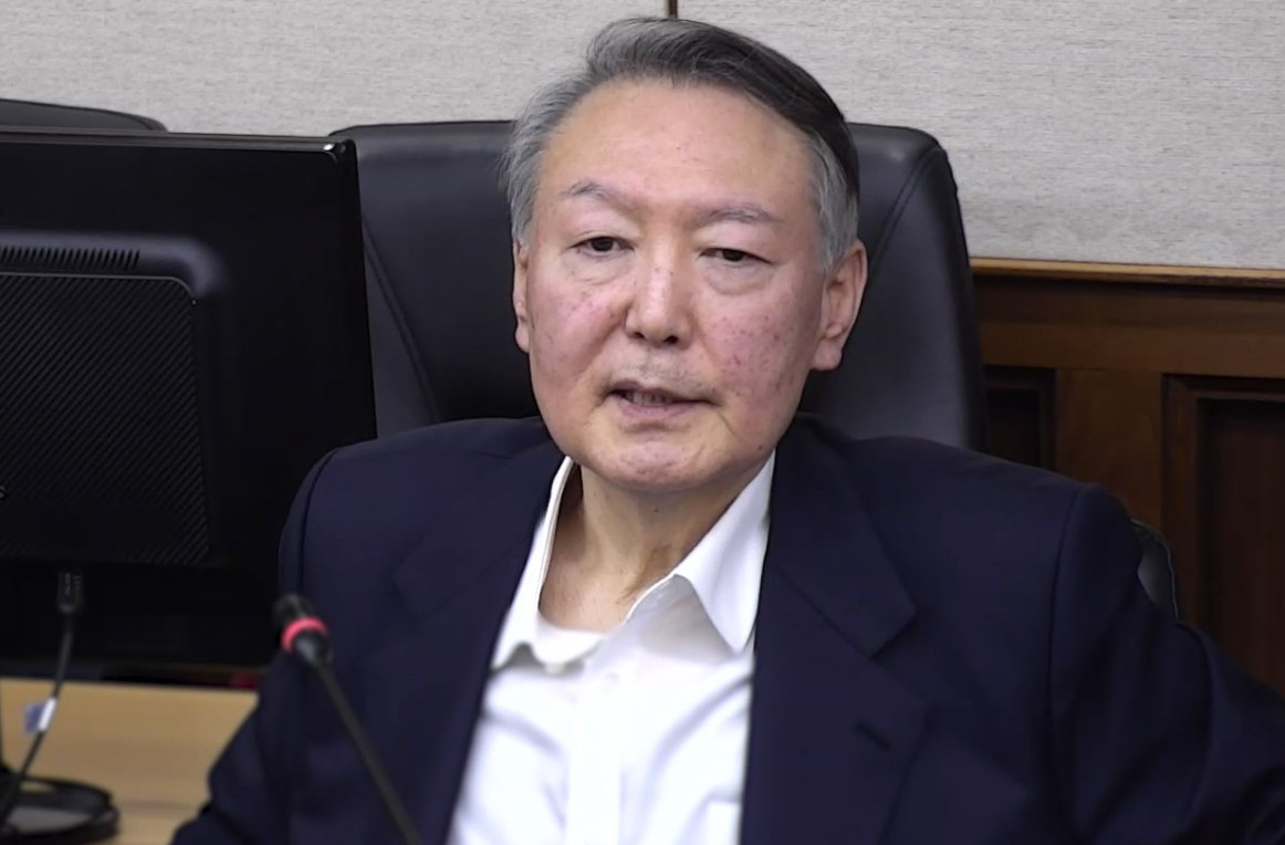 尹, 체포방해 2심 첫 재판서 “혐의 납득 어려워”