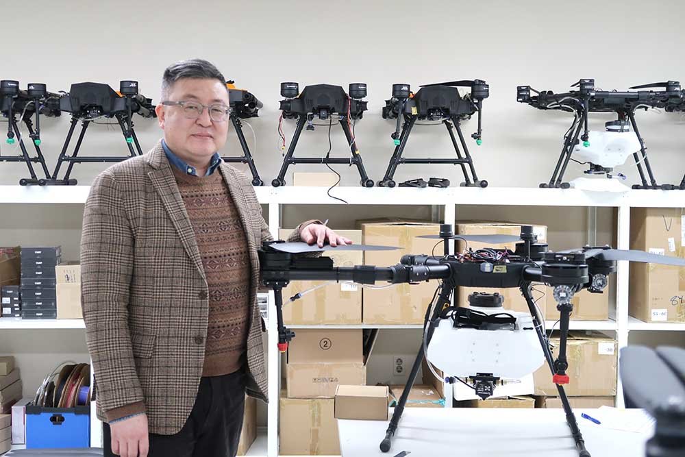 [스타트업-ing] 모빌리티랩 “군집자율비행 드론으로 농업·재난·국방 현장 무인화”