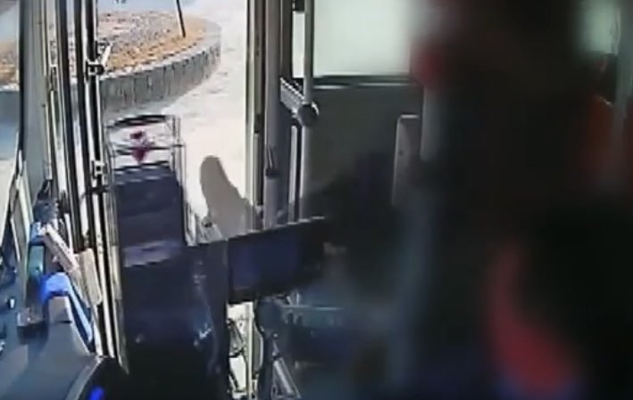 만취 승객에 “자리 앉아달라” 했다가 폭행 당한 버스기사