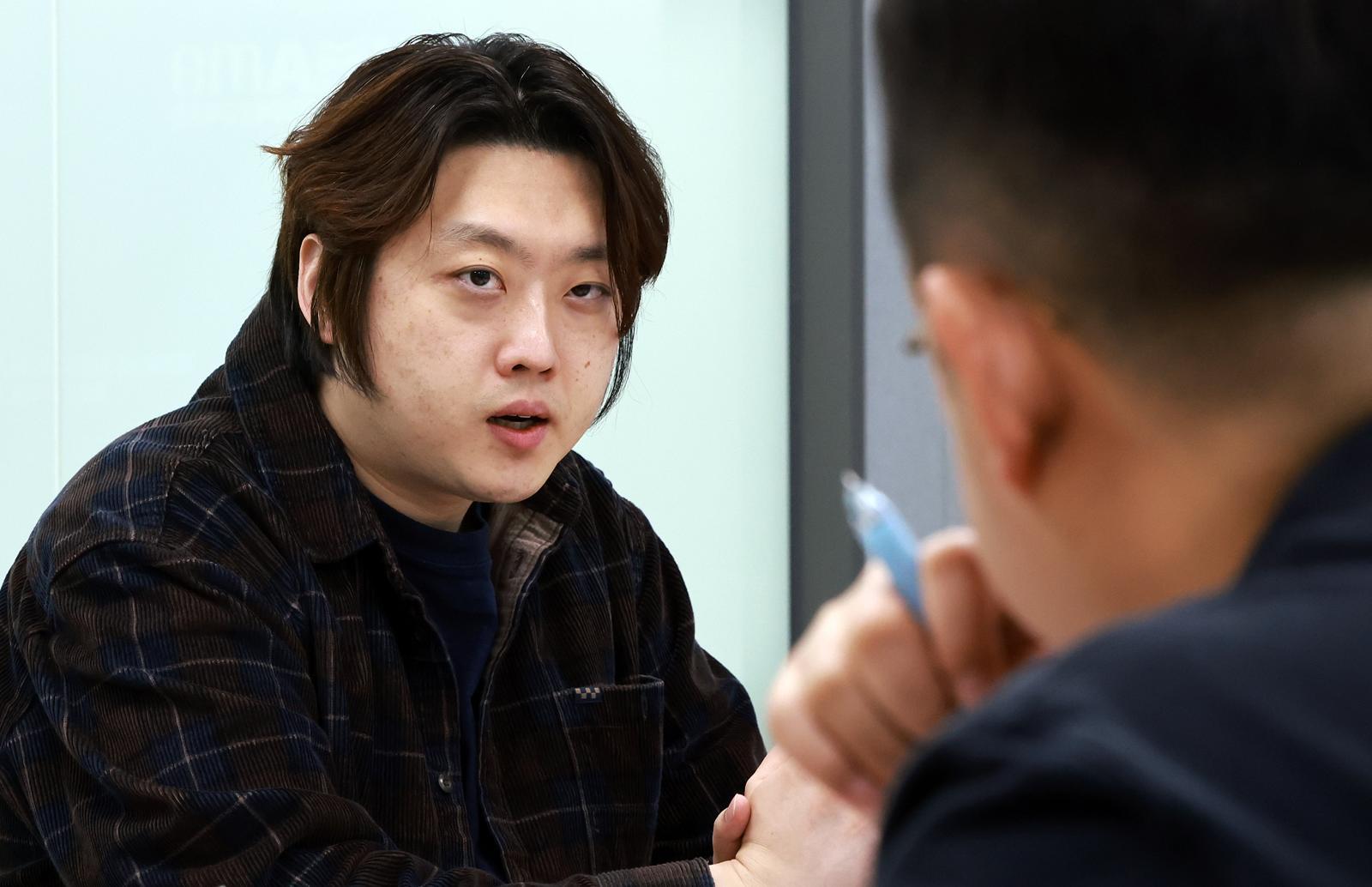 박단 전 대한전공의협의회 비상대책위원장(대한의사협회 부회장)이 서울 용산구 대한의사협회 내 의료배상공제조합에서 인터뷰를 진행했다. /뉴스1