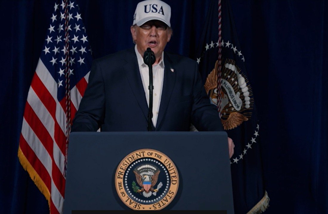 국정 홍보하랬더니 본인 광고한 놈 장관…트럼프 격노