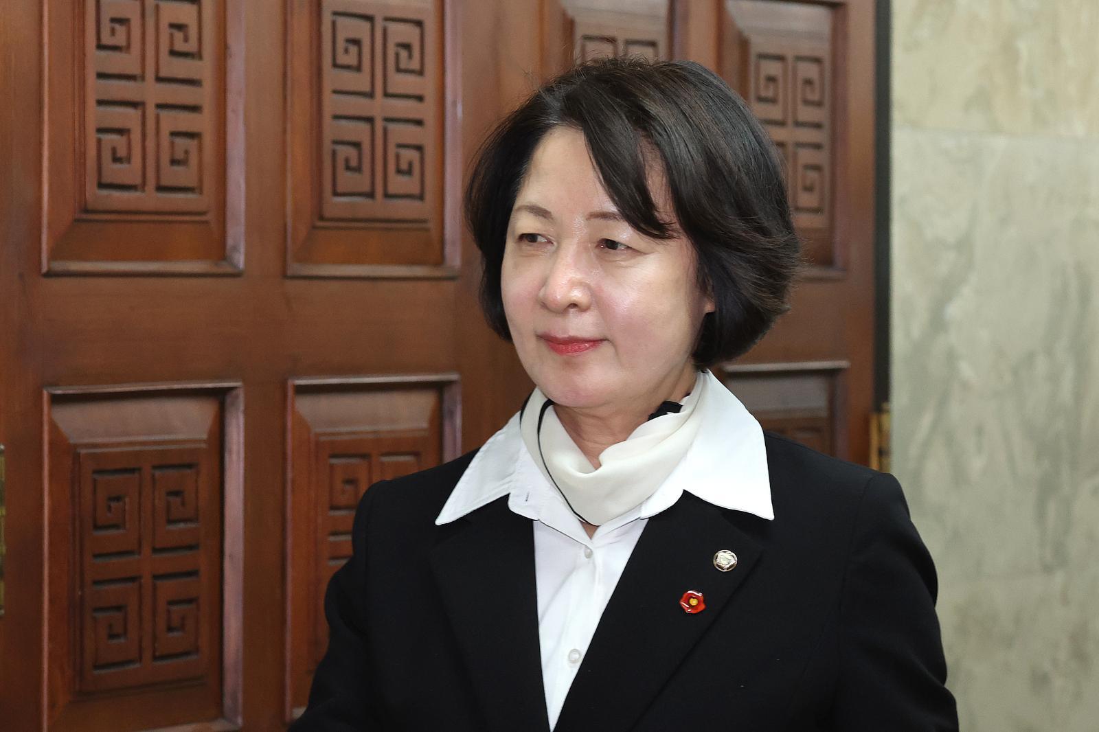 추미애 법제사법위원장이 지난 1일 서울 여의도 국회에서 열린 더불어민주당 의원총회에 참석하고 있다. 2026.3.1 ⓒ 뉴스1