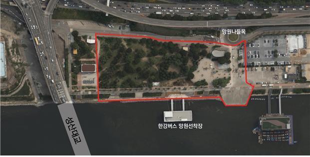 한강버스 망원 선착장 일대 약 2만 470㎡를 재정비해 선착장과 공원 이용 동선을 연계하는 방안이 검토되고 있다. (서울시 제공)