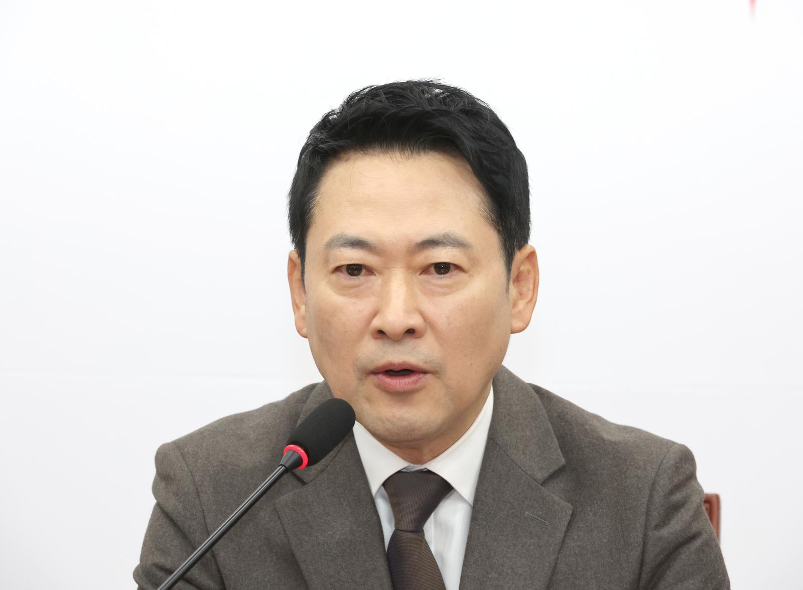 장동혁 국민의힘 대표가 2일 오전 서울 여의도 국회에서 열린 최고위원회의에서 발언을 하고 있다. 2026.03.02. 서울=뉴시스