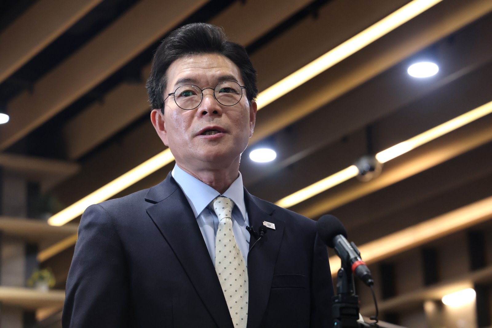 6.3지방선거 서울시장 출마를 위해 구청장직을 사퇴하는 정원오 성동구청장이 4일 오후 서울 성동구청에서 퇴임사를 하고 있다. 정 구청장은 오는 5일 선거관리위원회에 더불어민주당 서울시장 예비후보로 등록할 예정이다. 2026.3.4 뉴스1