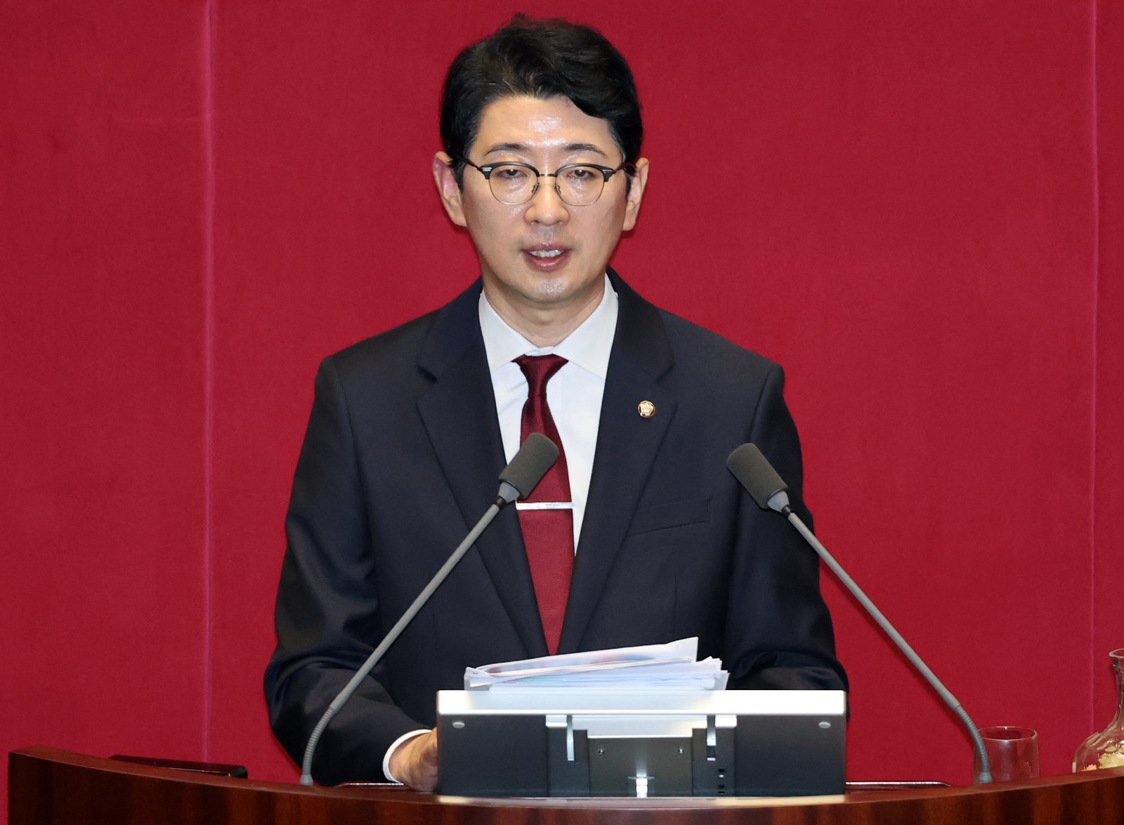 주진우 국민의힘 의원이 25일 오전 서울 여의도 국회에서 열린 제428회 국회(임시회) 제2차 본회의에서 ‘2차 상법 개정안’에 대한 필리버스터(무제한 토론)를 하고 있다. 2025.8.25 뉴스1