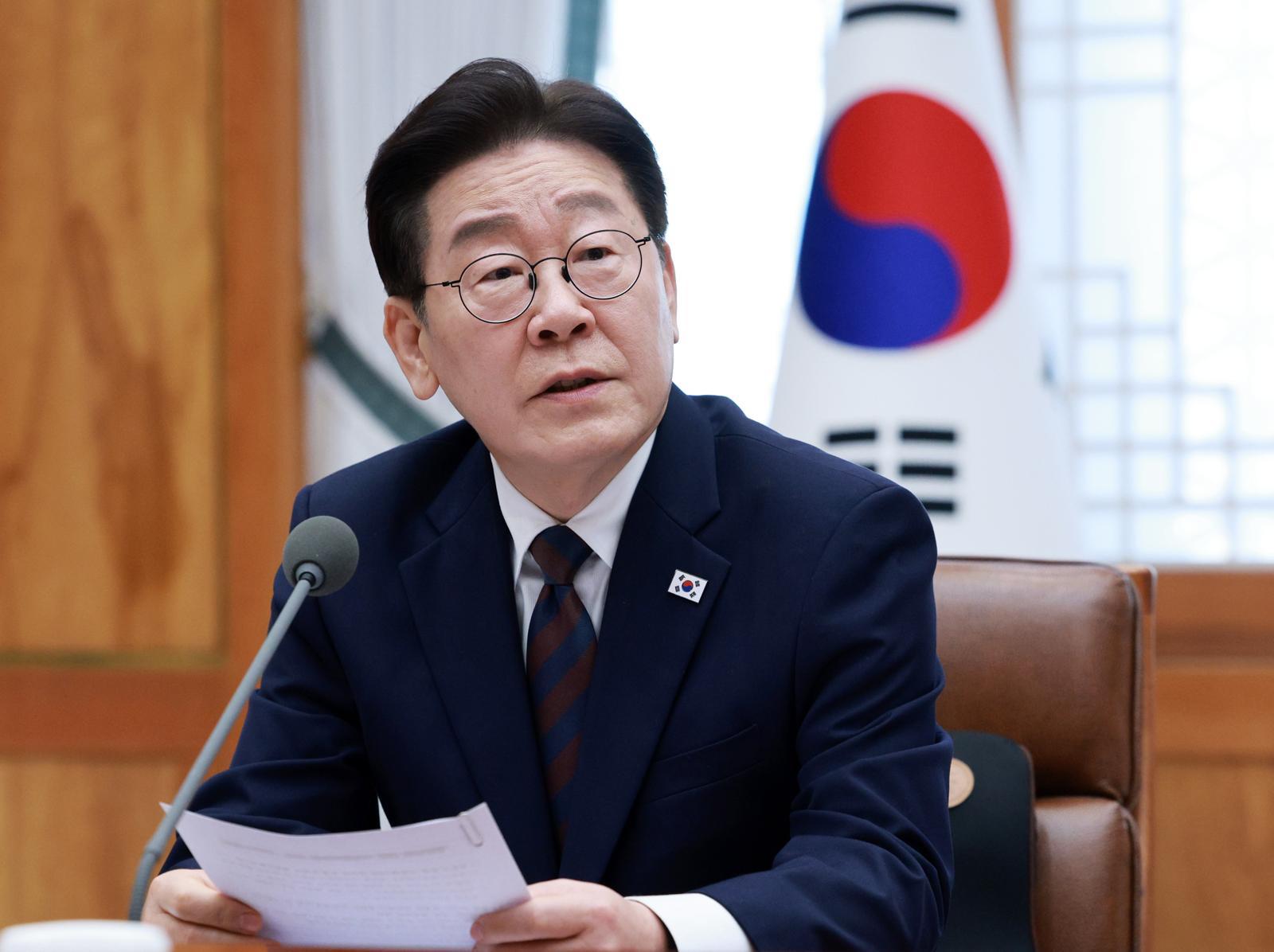 이재명 대통령이 9일 청와대에서 열린 중동상황 관련 비상경제점검회의에서 발언하고 있다. 청와대통신사진기자단