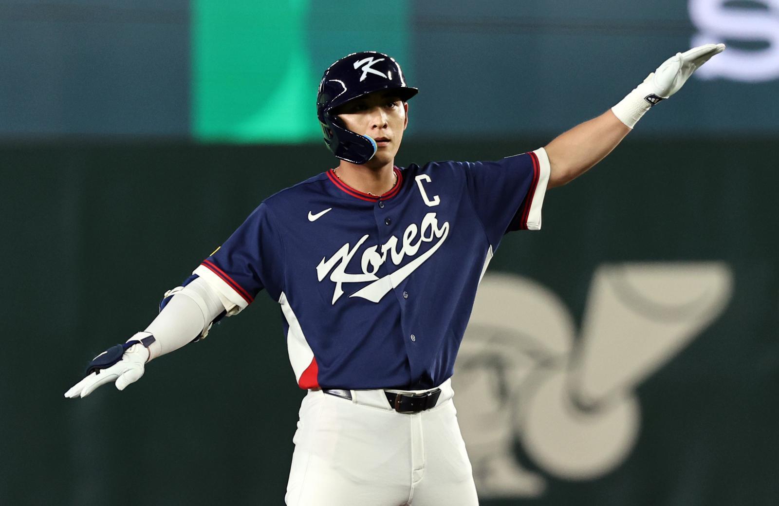9일 일본 도쿄돔에서 열린 2026 월드베이스볼클래식 조별리그 C조 대한민국과 호주의 경기. 3회초 대한민국 공격 무사 2루때 이정후가 1타점 적시타를 친 뒤 세리머니를 하고 있다. 2026.3.9 뉴스1