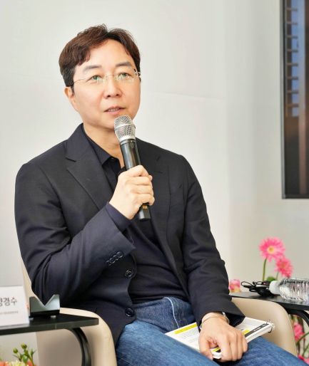 유현준 건축가 / 출처=에어비앤비
