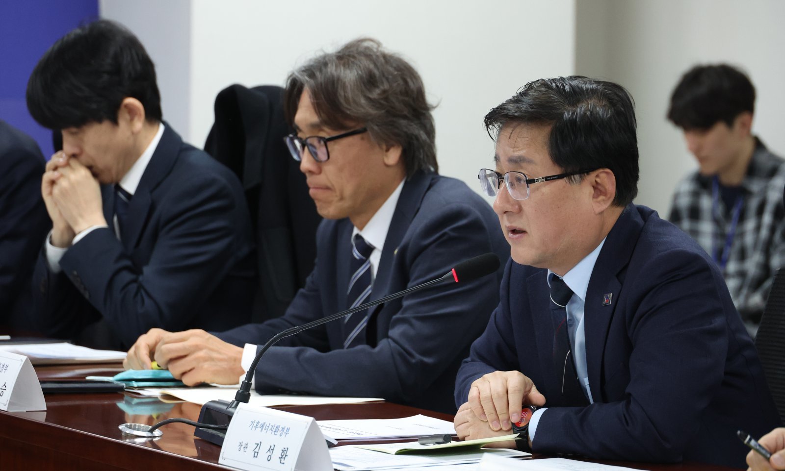 김성환 기후에너지환경부 장관이 12일 서울 여의도 국회 의원회관에서 열린 에너지 관련 당정협의회에서 발언하고 있다. 2026.3.12 뉴스1