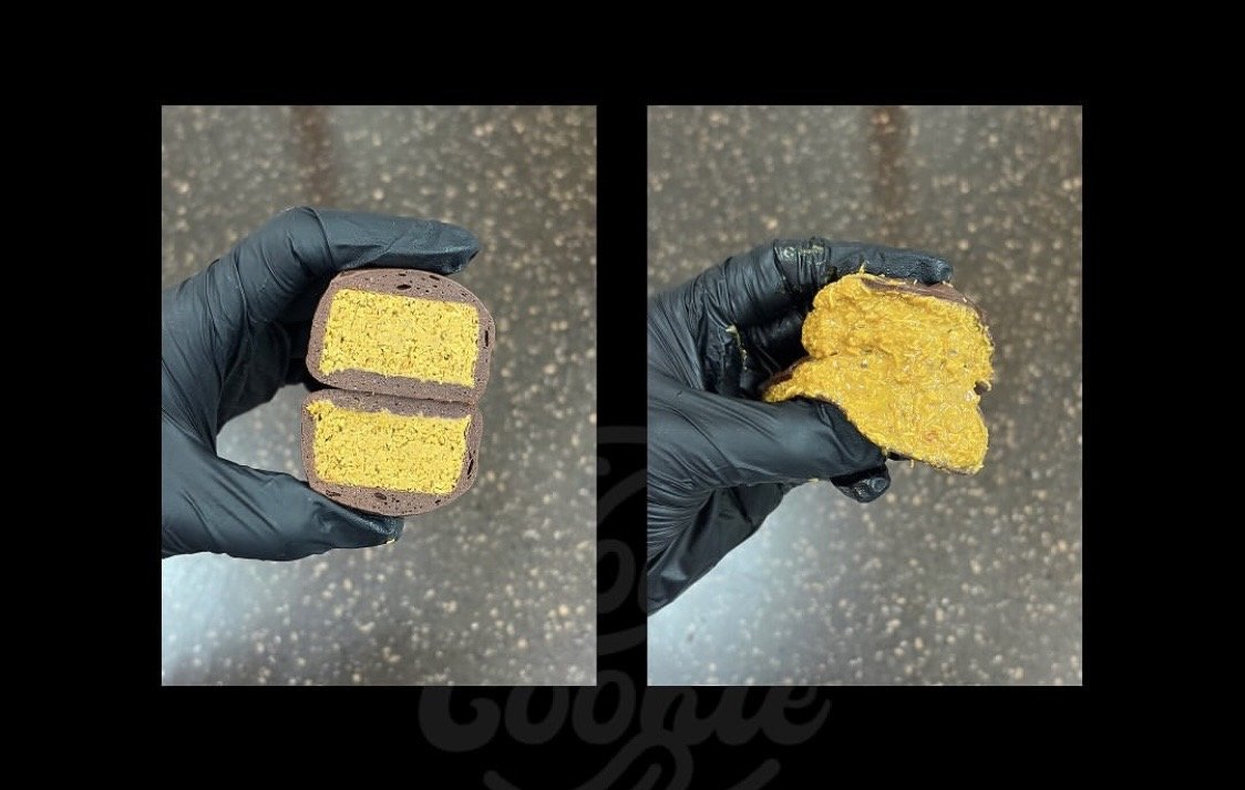 품질 논란에 휩싸인 ‘몬트쿠키’가 공식 sns계정에 올린 사진. 사진=뉴시스