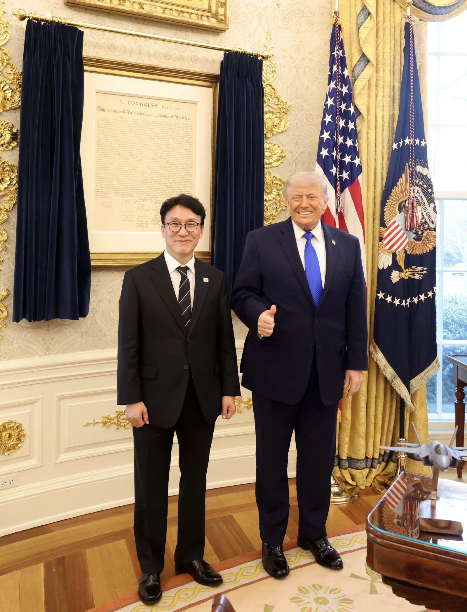 김민석 국무총리가 13일(현지시간) 미국 워싱턴DC 백악관에서 도널드 트럼프 미국 대통령과 접견하고 있다. 사진=총리실 제공