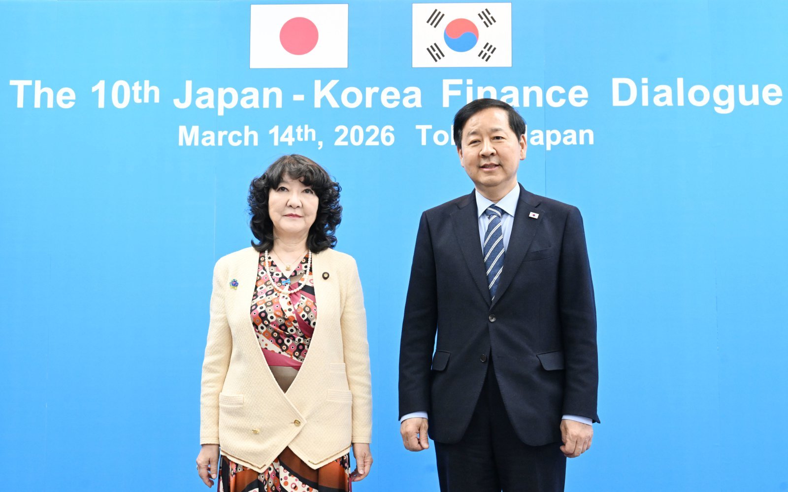 韓日 재무장관 “원·엔화 급락 심각한 우려…적절한 조치 계속”