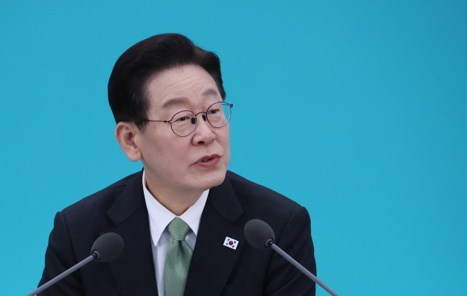 이재명 대통령이 13일 청주 오스코에서 열린 ’충북의 마음을 듣다’ 타운홀미팅 간담회에서 발언을 하고 있다. 2026.3.13 ⓒ 뉴스1