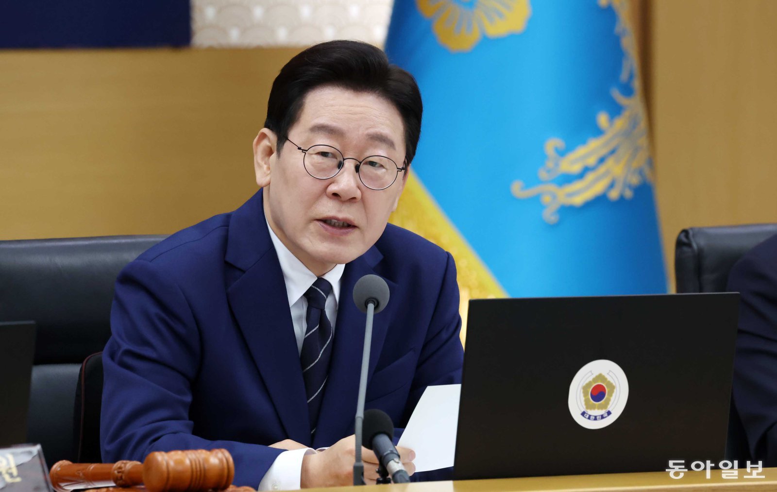 李 “부동산 세금은 핵폭탄…함부로 못쓰지만 써야 하면 쓴다”