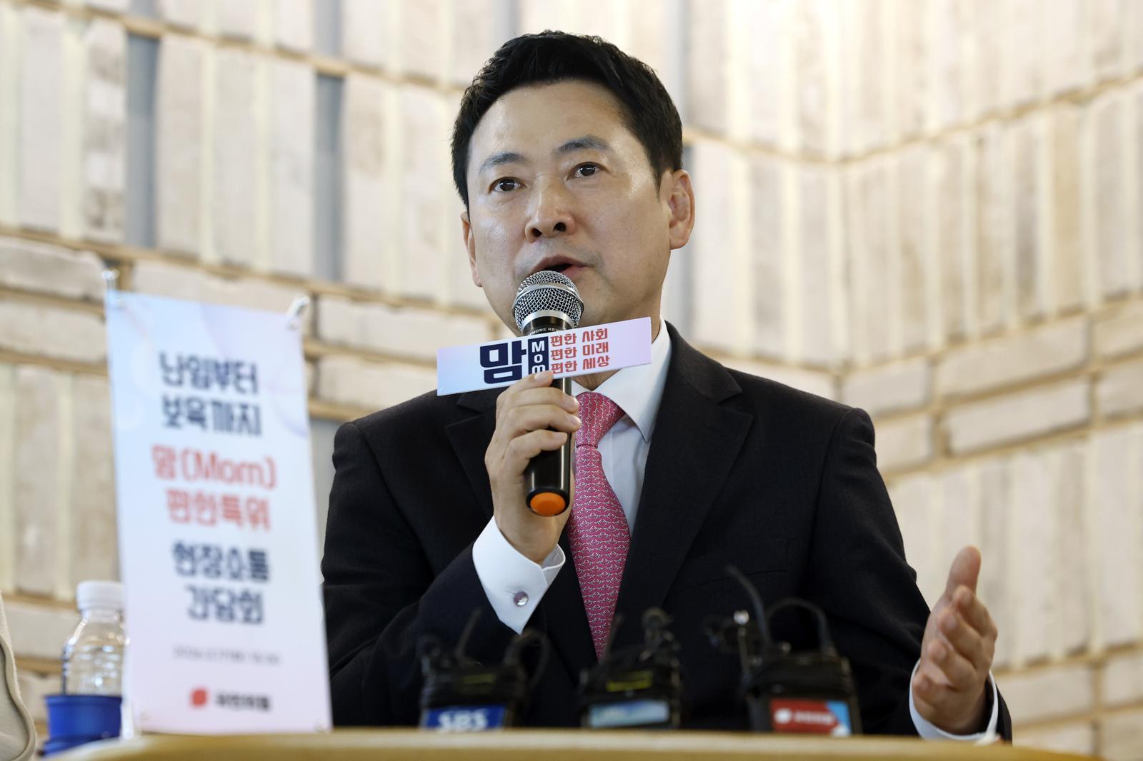 오세훈 “잘못된 방향” 비판에…장동혁 “모두 만족할 수는 없어”