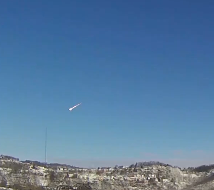 “두 눈을 의심” 美 대낮에 나타난 ‘7톤 유성’…굉음과 함께 떨어졌다