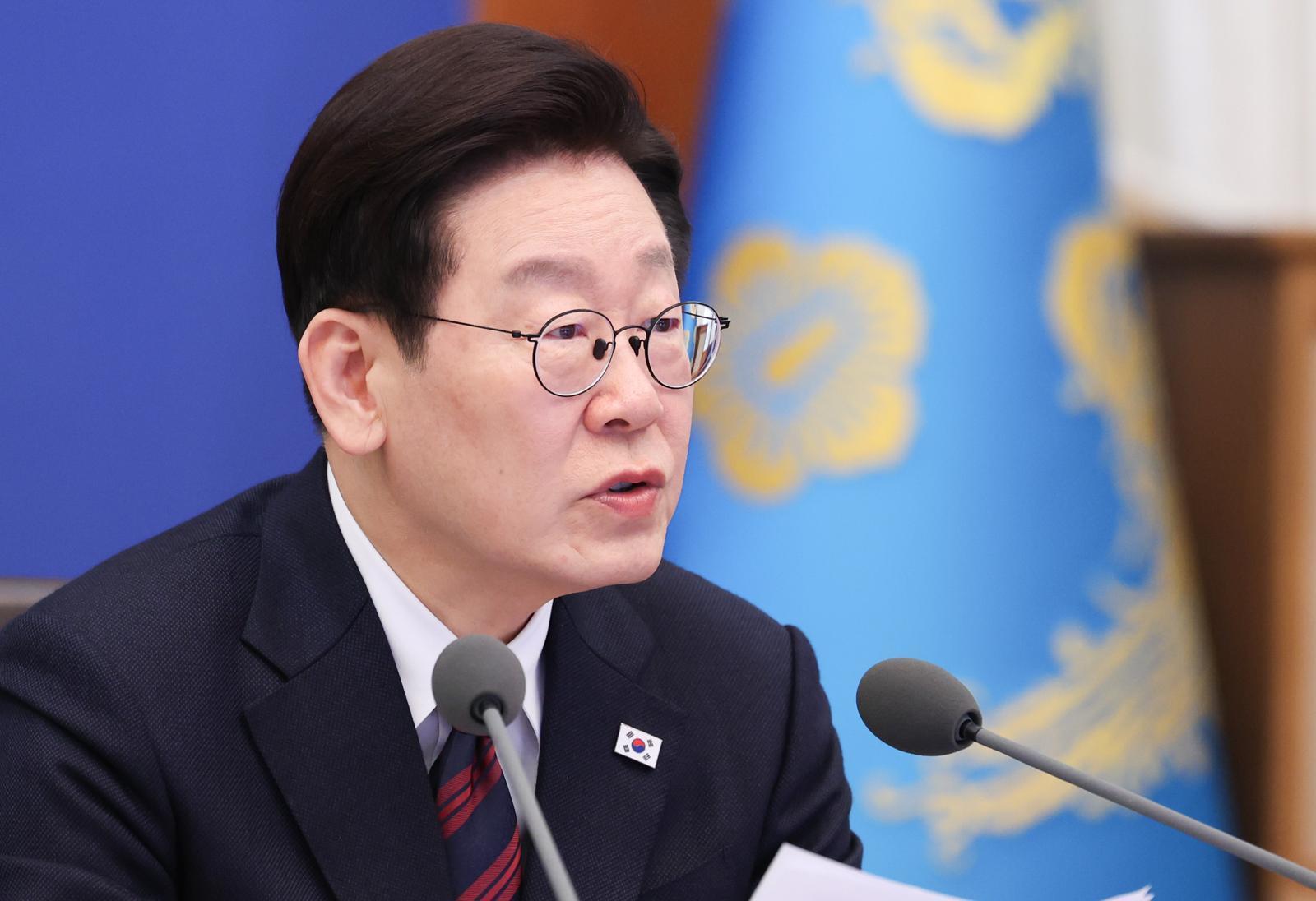 李, 전한길 ‘해외 비자금’ 주장에 “악질적 마타도어 엄중 단죄해야”