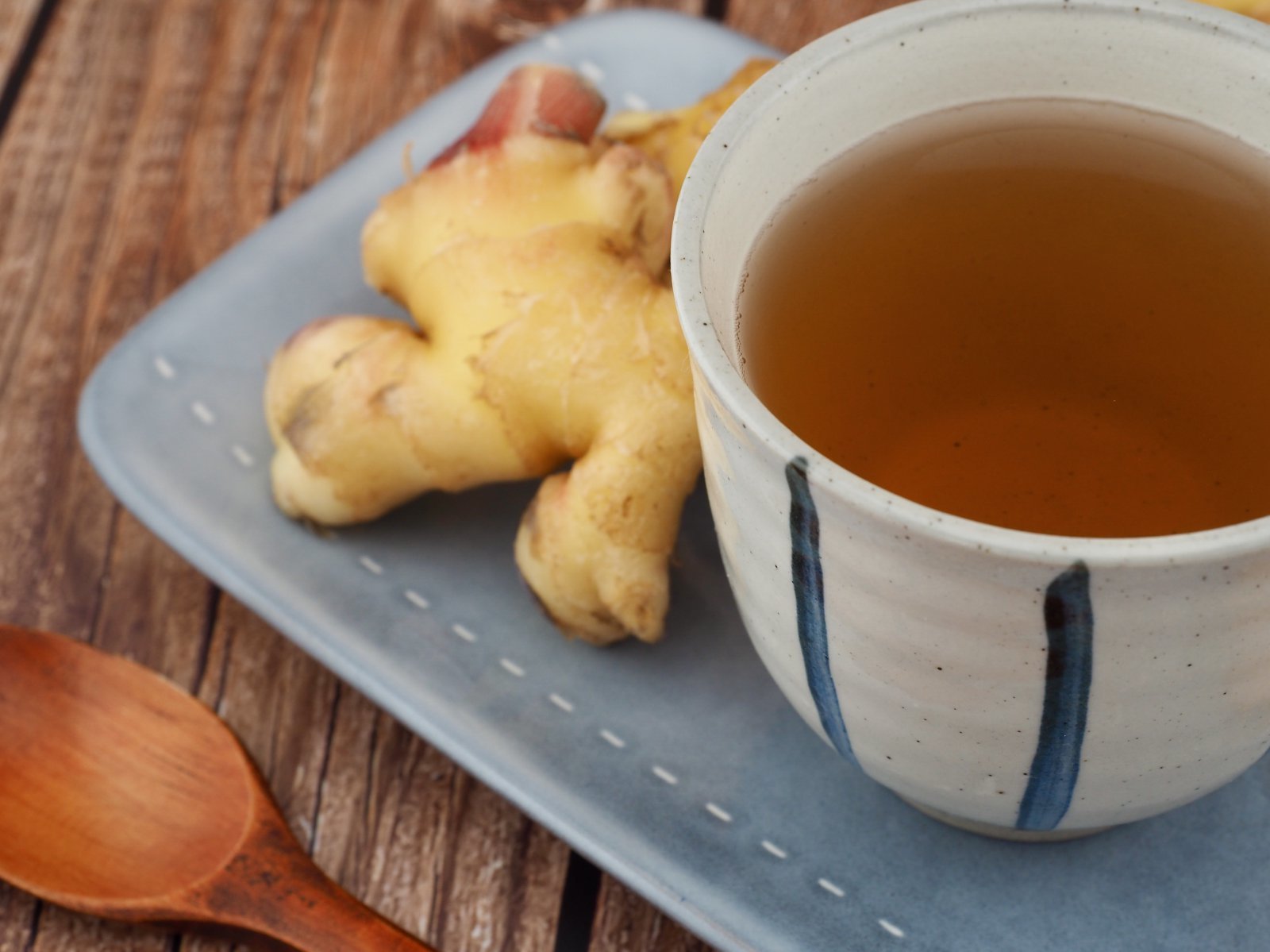 생강에 들어 있는 쇼가올이라는 성분이 위장에 있는 신경을 직접 자극한다. 유토이미지