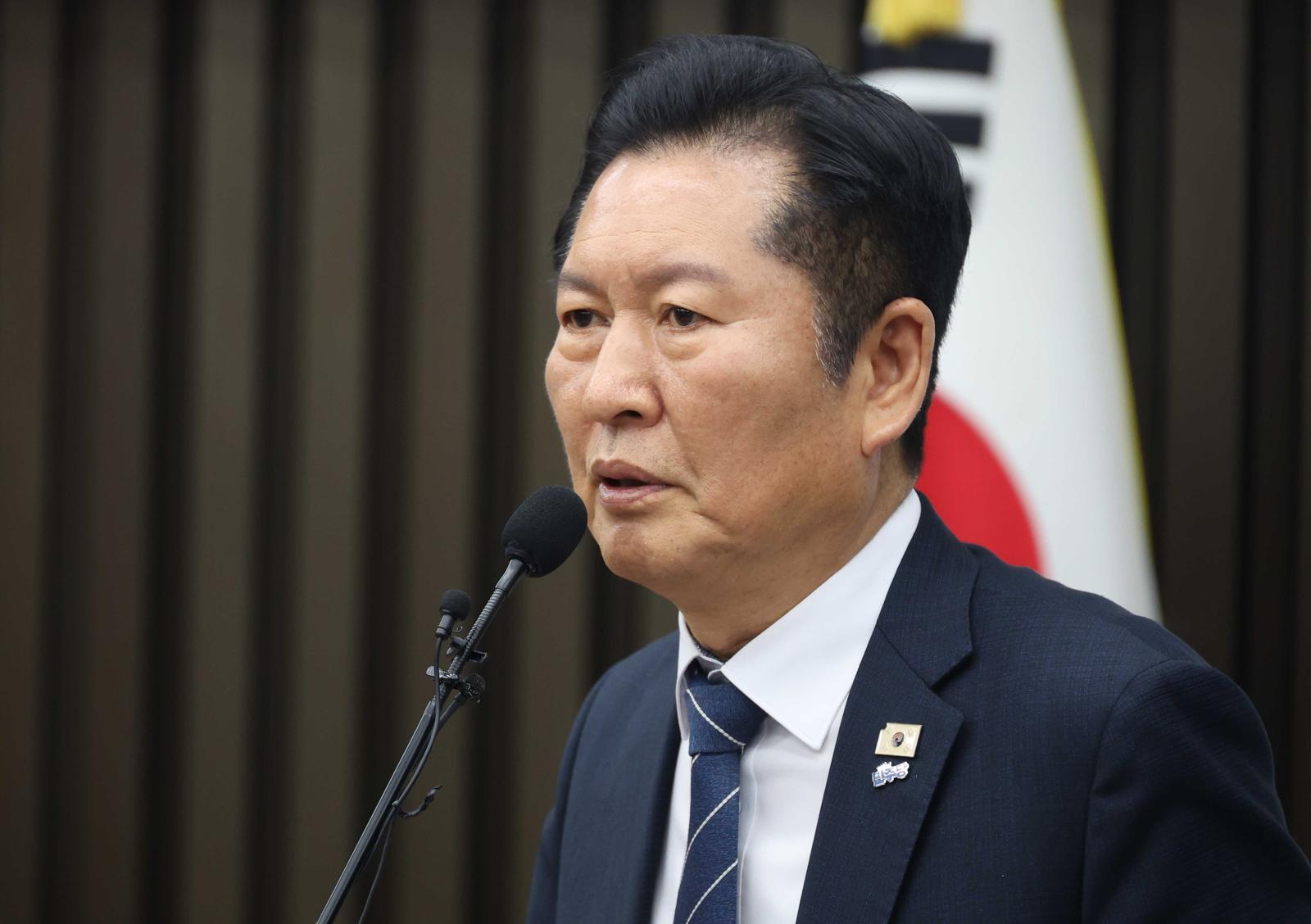 정청래 더불어민주당 대표가 19일 오후 서울 여의도 국회에서 열린 의원총회에서 발언을 하고 있다. 2026.03.19. [서울=뉴시스]