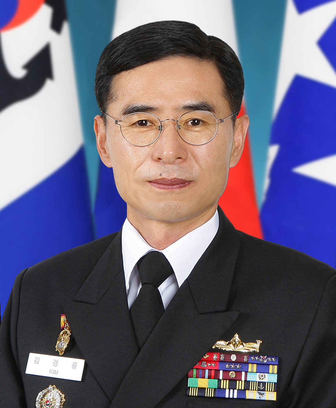 해군참모총장에 김경률 해군작전사령관 내정