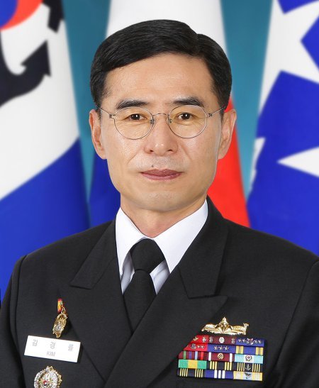 해군참모총장에 김경률 내정… ‘계엄 연루’ 前총장 사임 19일만