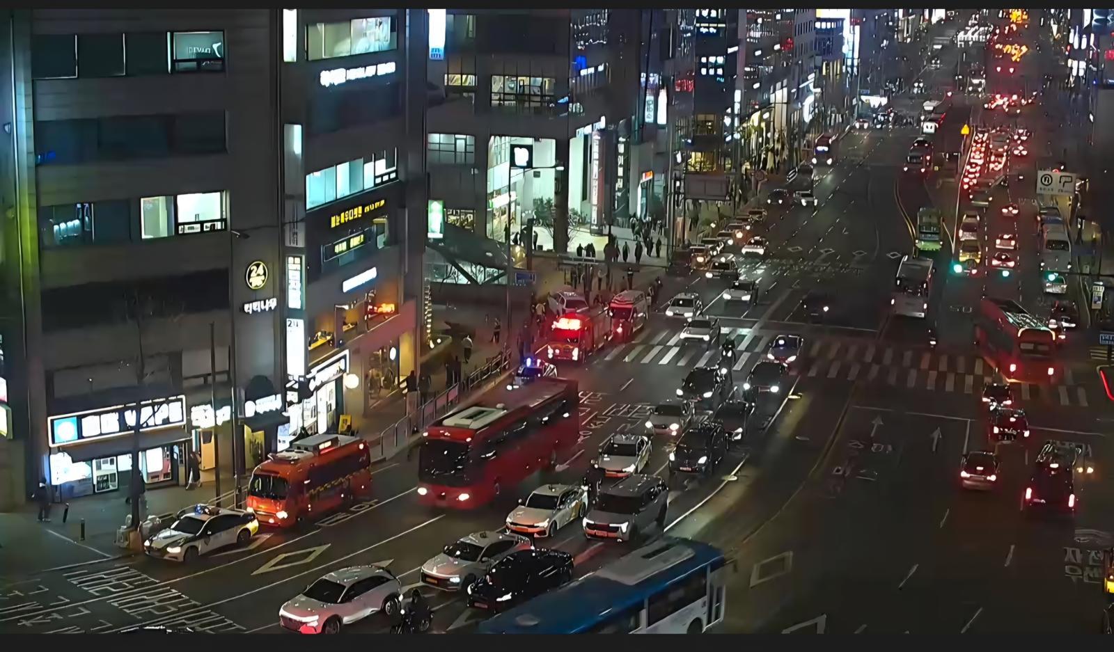 홍대 거리서 음주운전 SUV 돌진해 4명 다쳐…운전자 체포