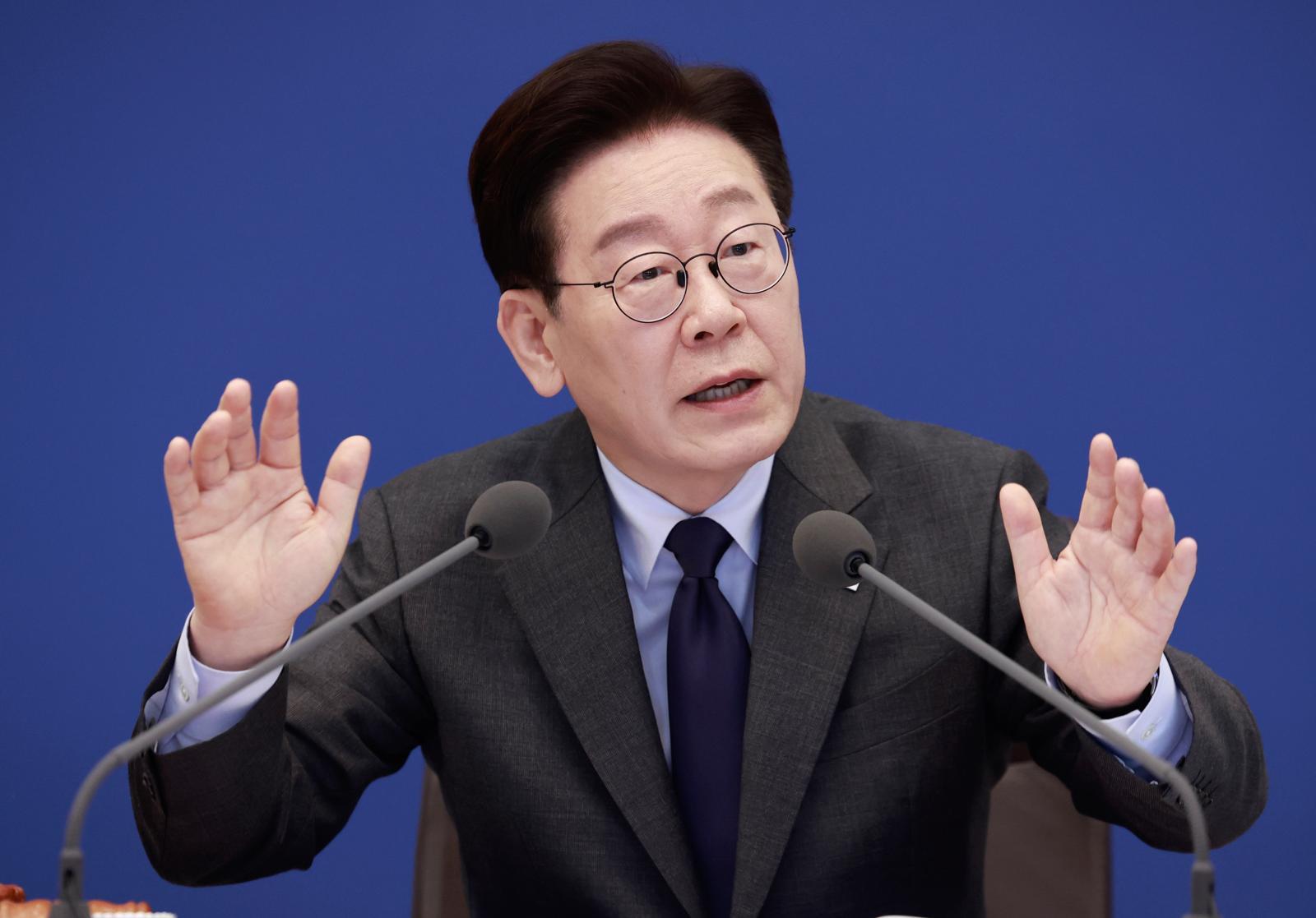 한국노총 만난 李 “노동자는 본질적 약자…노동 3권 보장 중요”