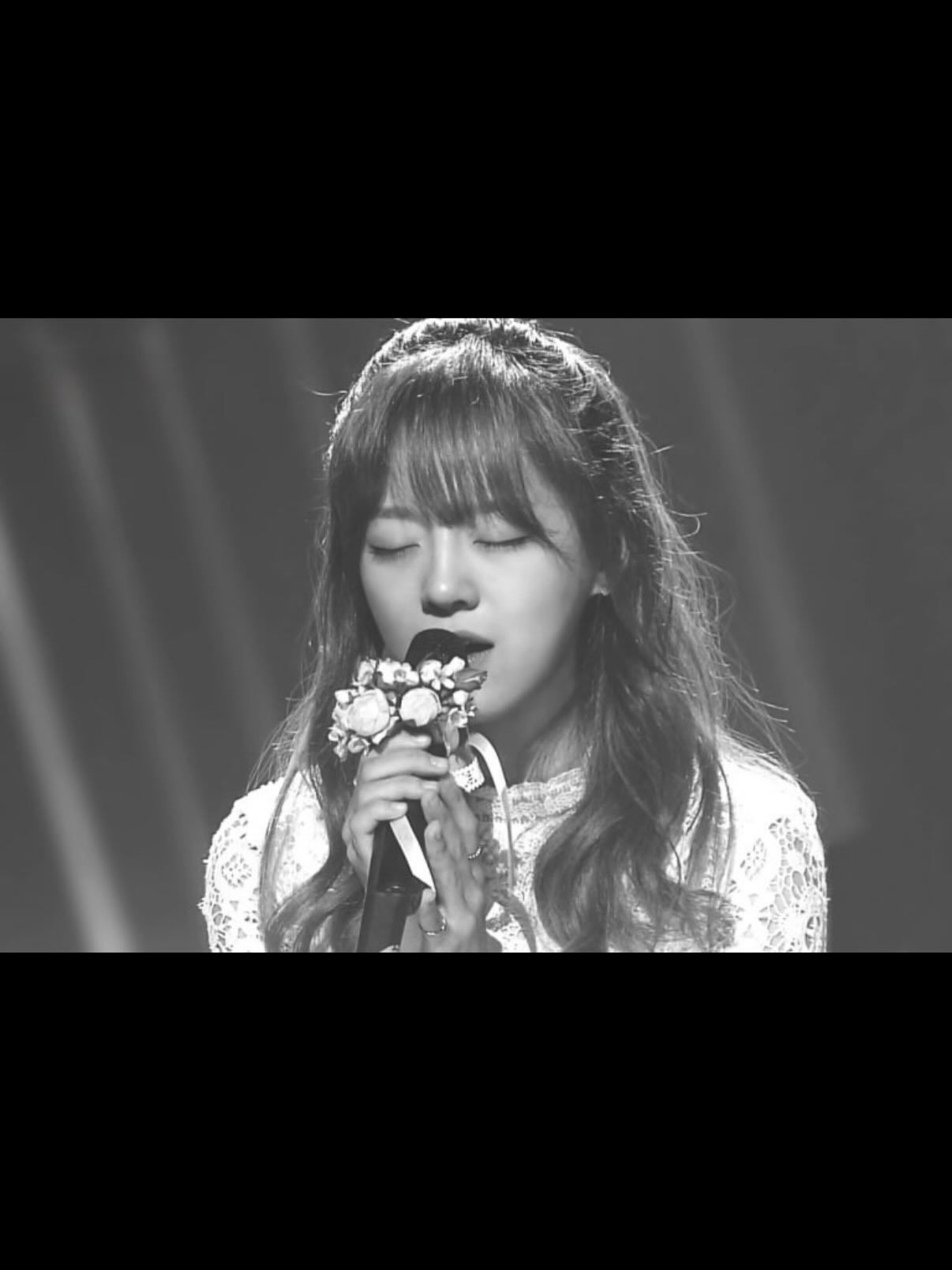 김세정 SNS