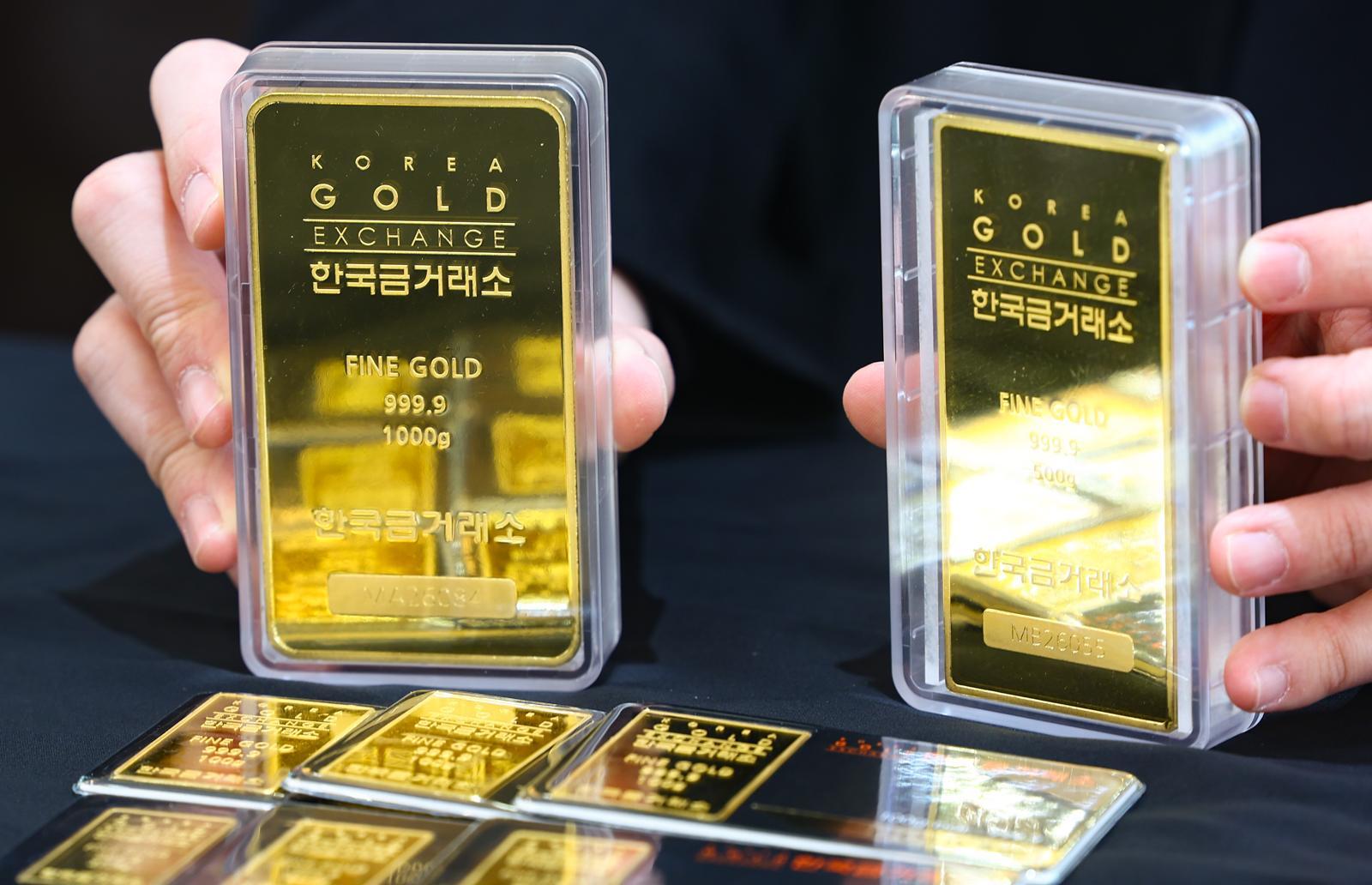 美 이란 공습 후 13%나 하락…안전자산 ‘금’의 배신