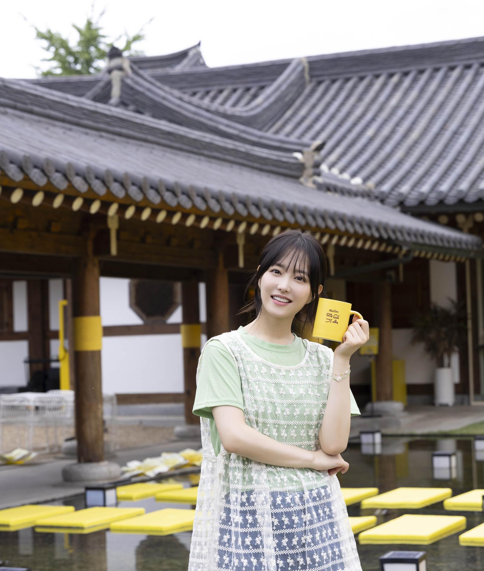맥심 모카골드 출시 37주년… 한국인에 ‘커피 한잔의 여유’ 선물