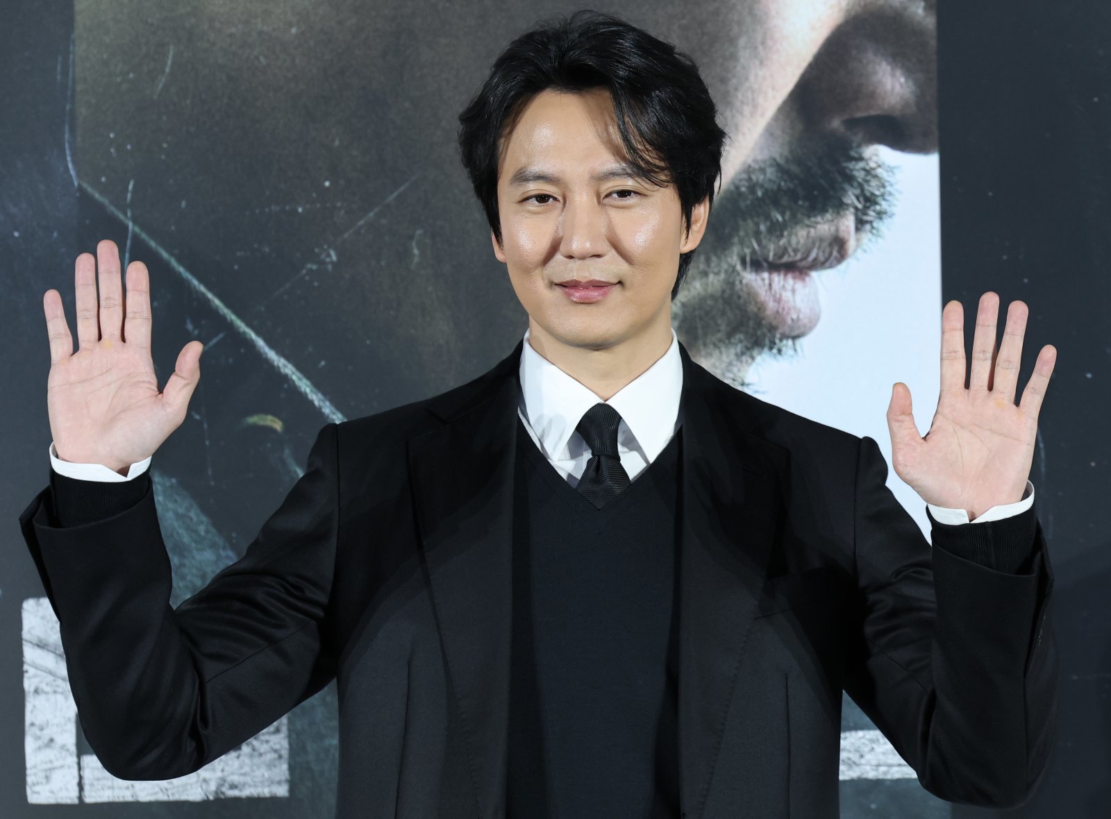 팬미팅 5시간 또 넘기겠네…김남길, 연기 넘어 가수로도 새 출발
