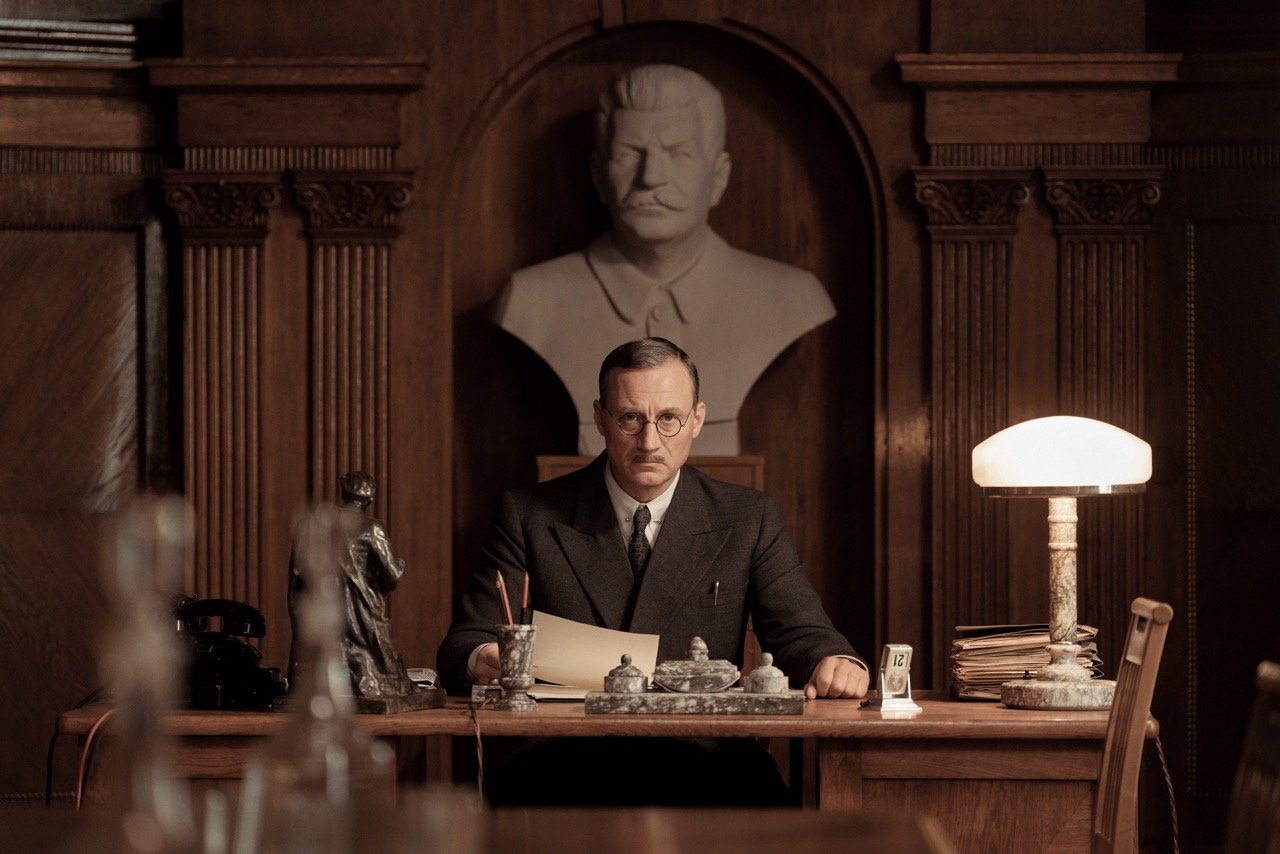 순진한 믿음이 부른 비극…영화 ‘두 검사’가 던지는 질문