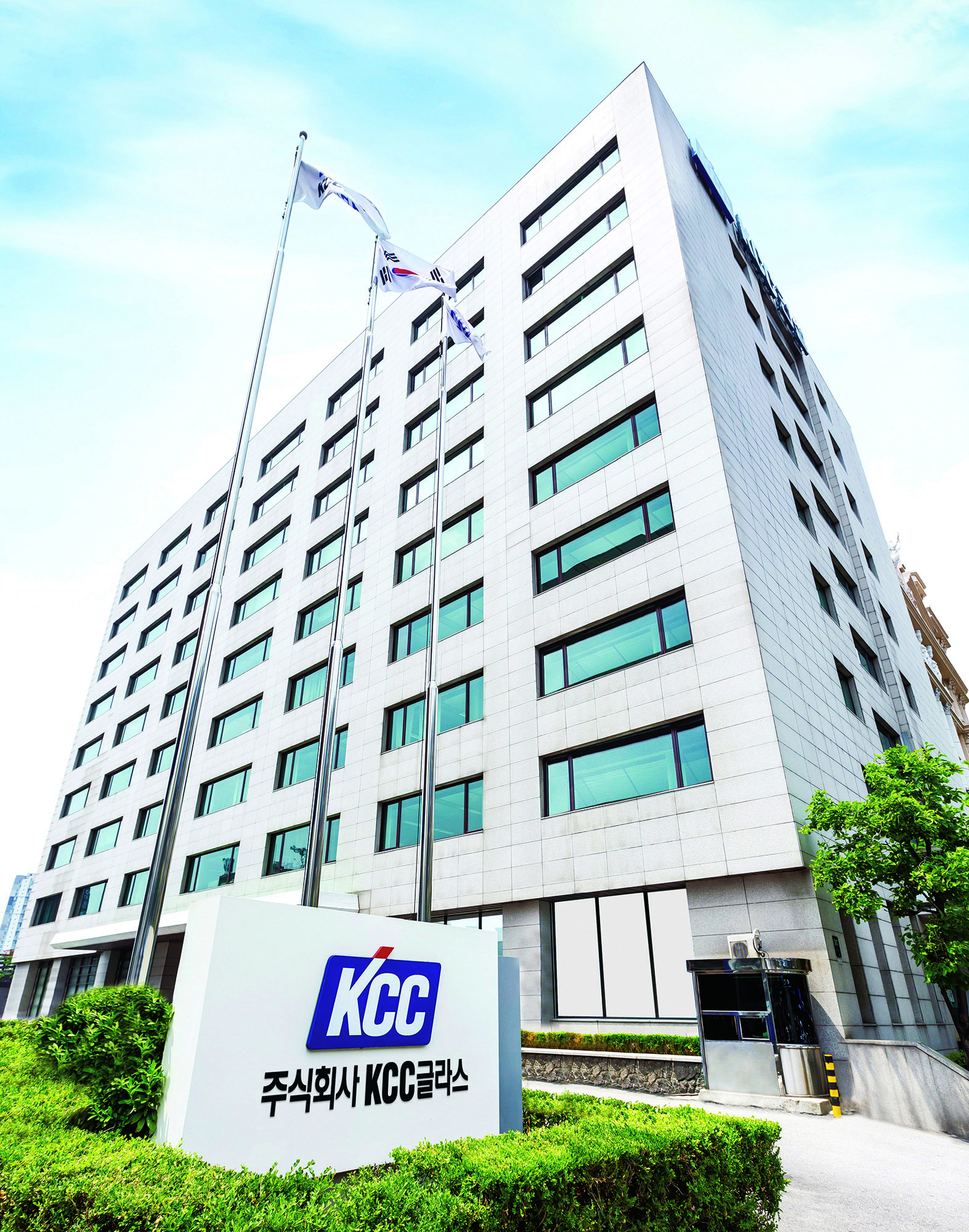 KCC글라스, ESG 경영 강화로 친환경 혁신 기업 도약