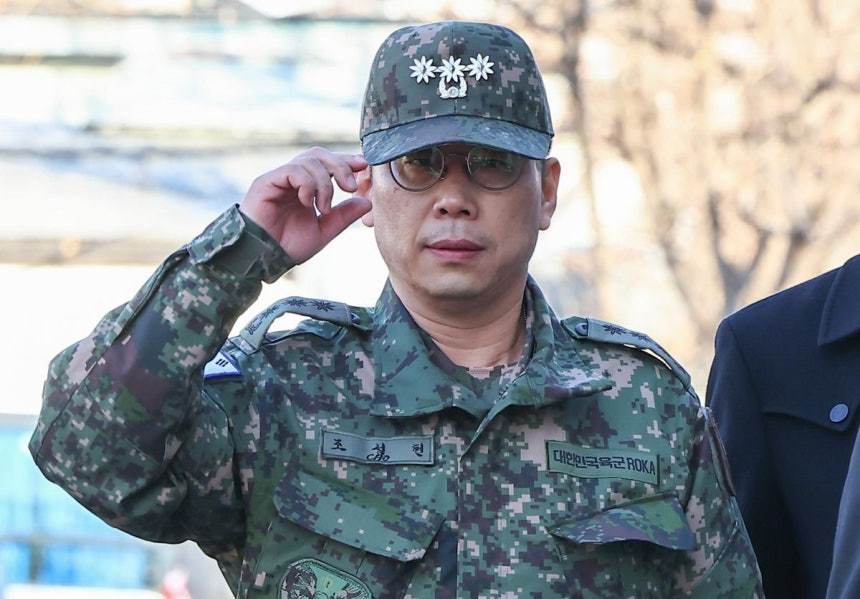 조성현 대령이 지난해 2월 서울 종로구 헌법재판소에서 열린 윤석열 대통령 탄핵 심판 8차 변론에 증인으로 출석하고 있다. 뉴스1
