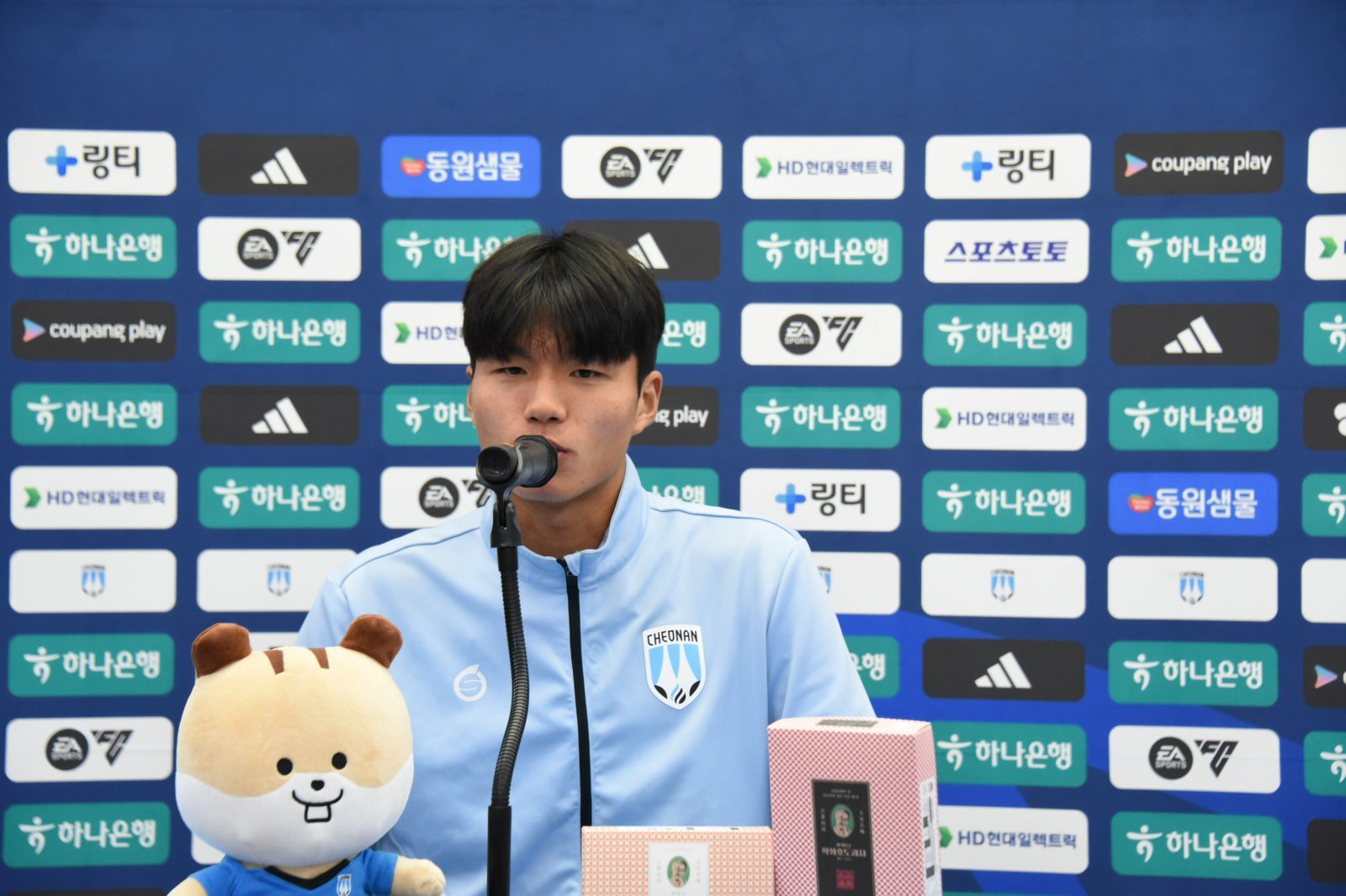 K리그2 천안시티FC, 우정연 결승골로 첫 승