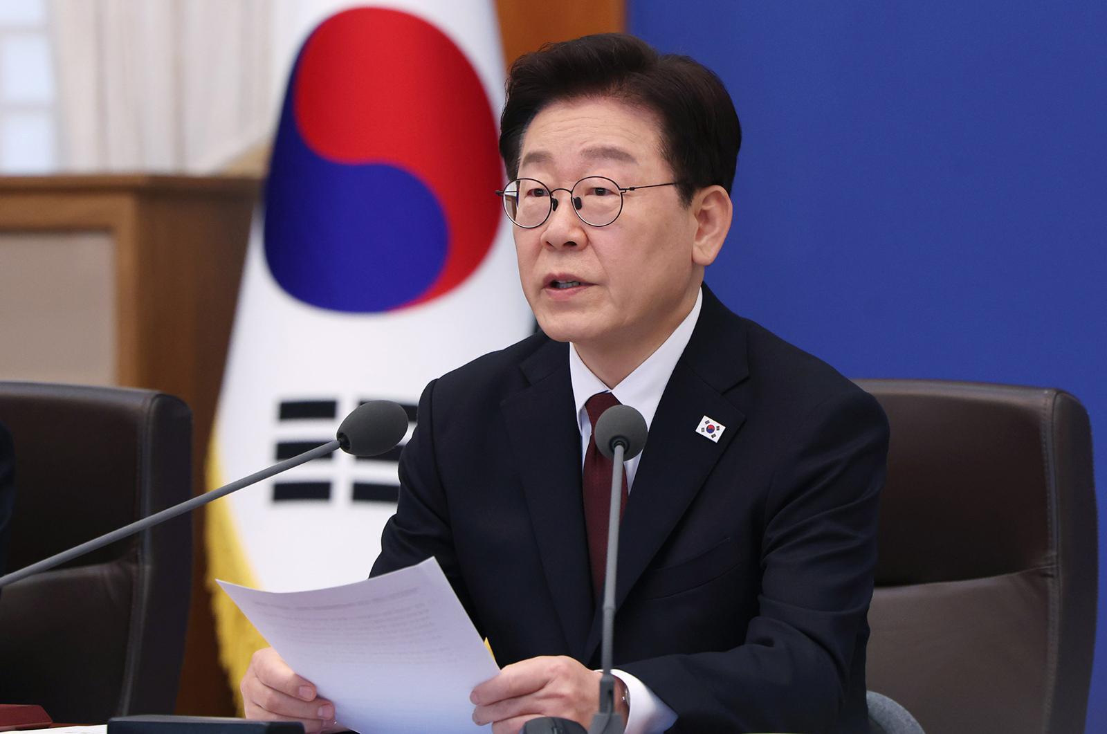 이재명 대통령이 26일 오전 청와대에서 열린 비상경제점검회의에서 발언하고 있다. 2026.3.26 청와대사진기자단