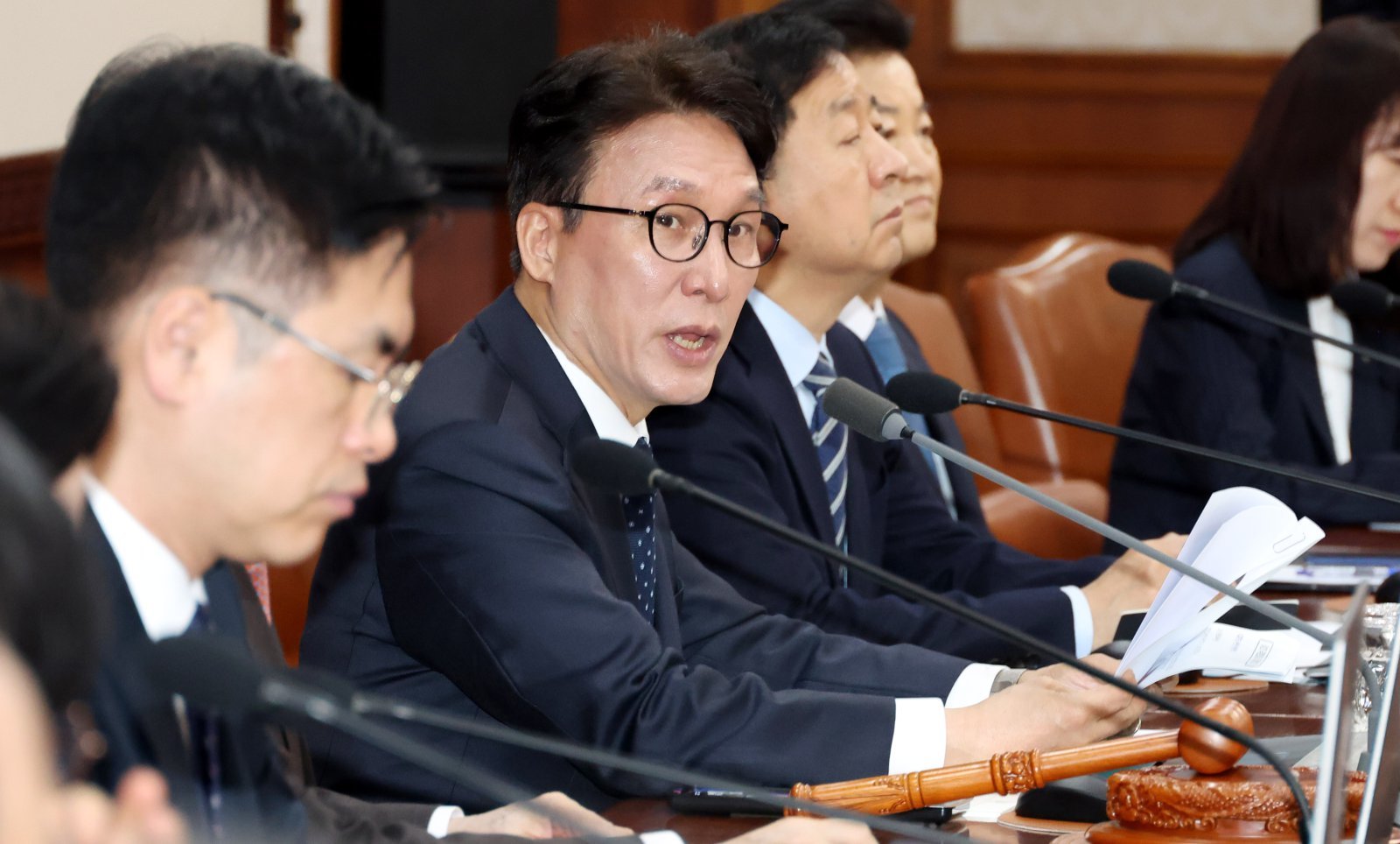 김민석 국무총리가 30일 오전 서울 종로구 정부서울청사에서 열린 임시국무회의를 주재하고 있다. 2026.03.30 [서울=뉴시스]