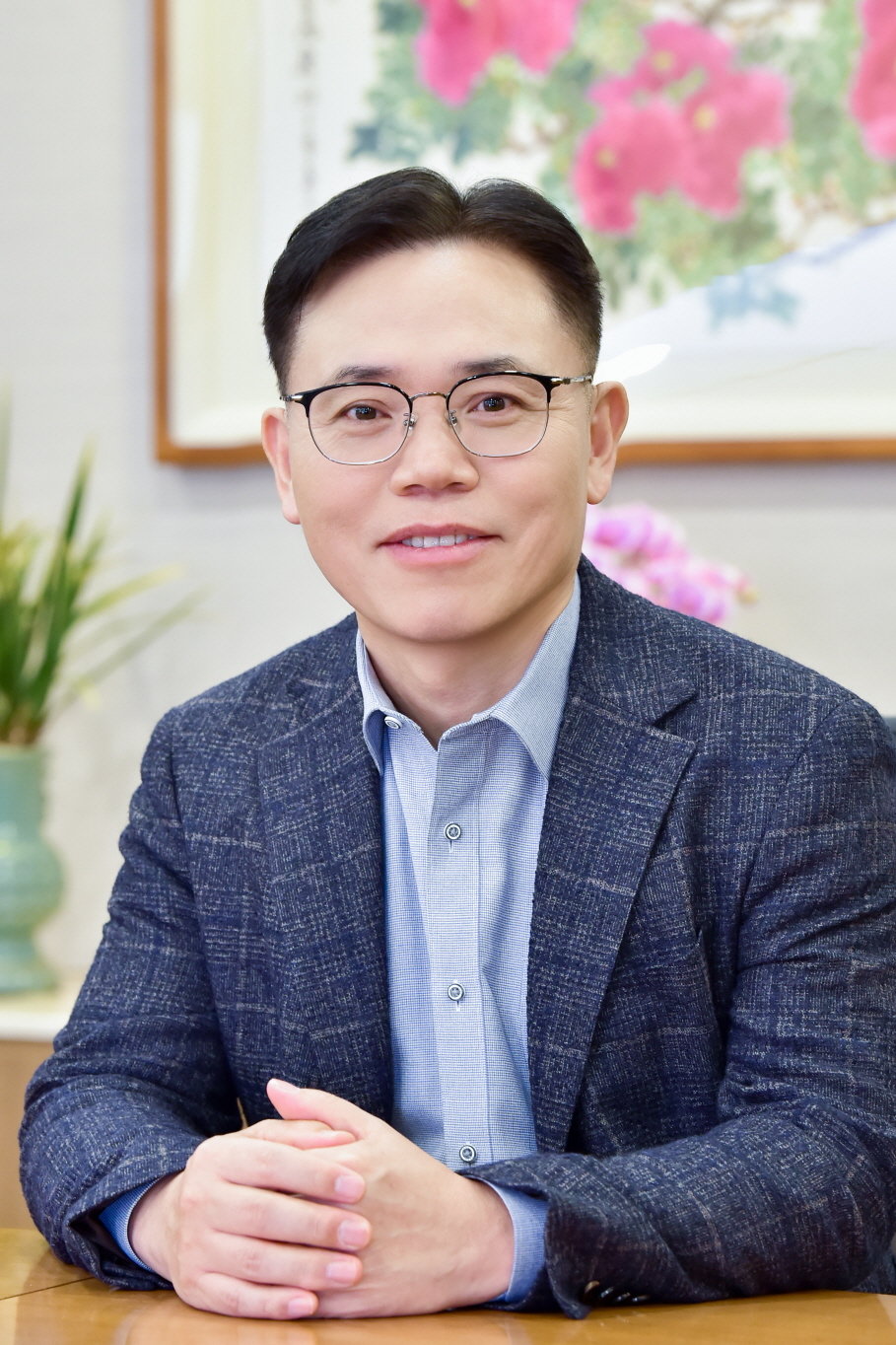 LG화학 김동춘 사장, 조직 쇄신 본격화…전자소재 규모 2배 키운다