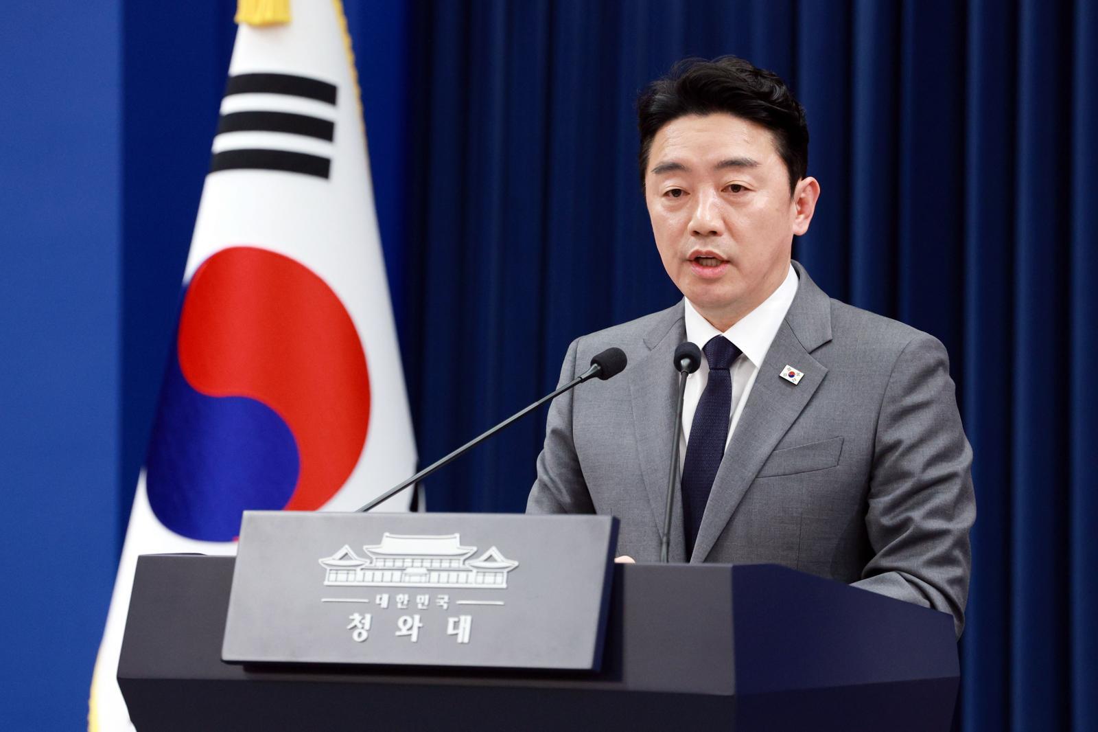 강훈식, 정부-공공기관에 “승용차 5부제 등 에너지 절감 조치 전면 시행” 주문