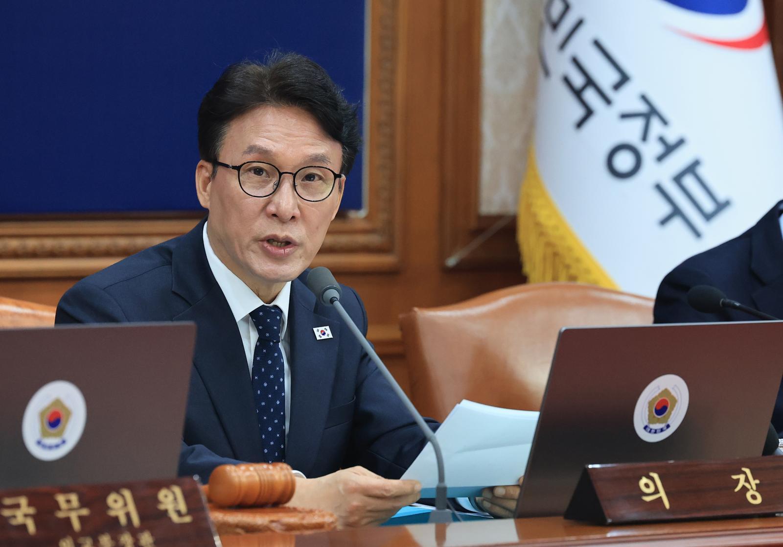 내년에도 적극 재정… 예산안 800조 육박할 듯