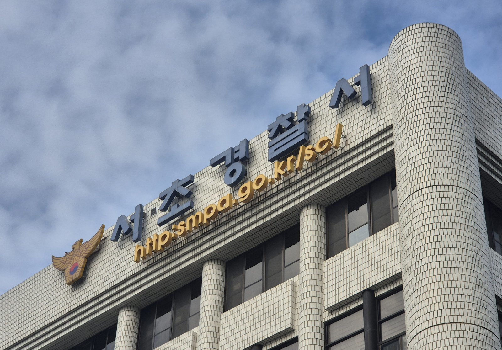 서울 아파트에서 아내 살해 사건 발생