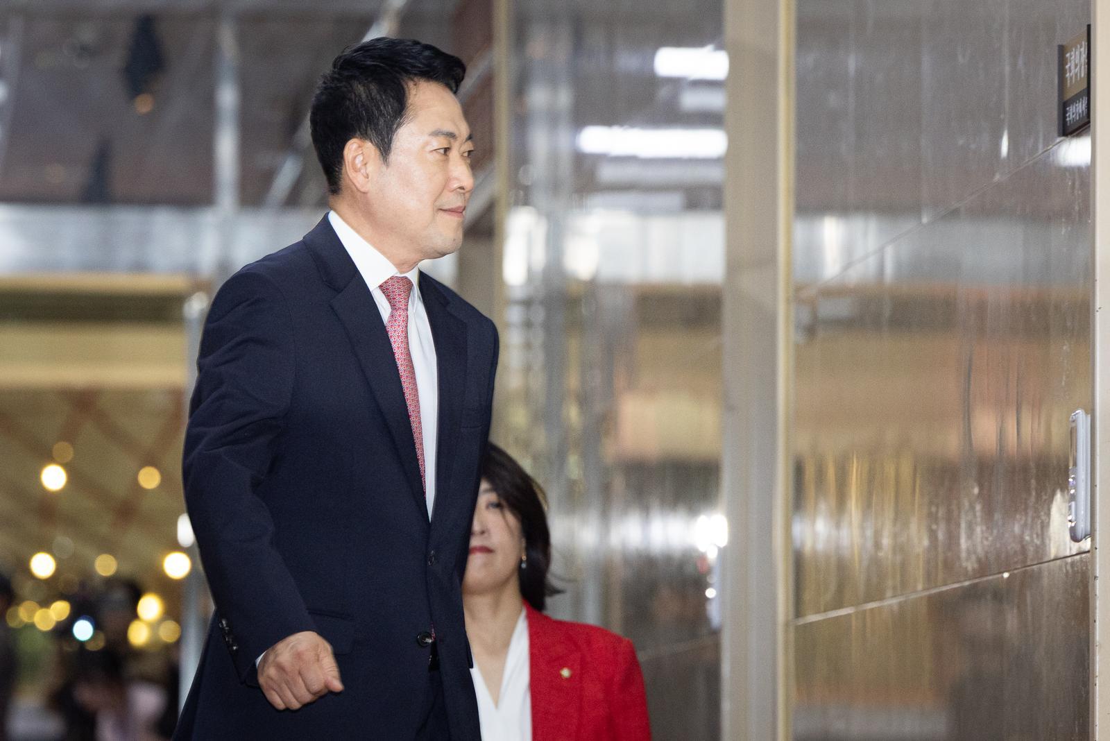 텃밭 대구서도 장동혁 지원 유세 두고 갑론을박