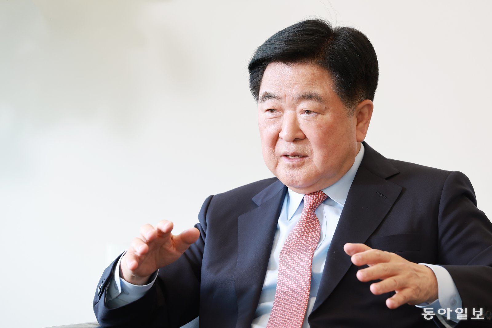 [초대석]“부족하다 여겨 좋은 인재 도움 청했더니…14번 승진해 회장 돼”