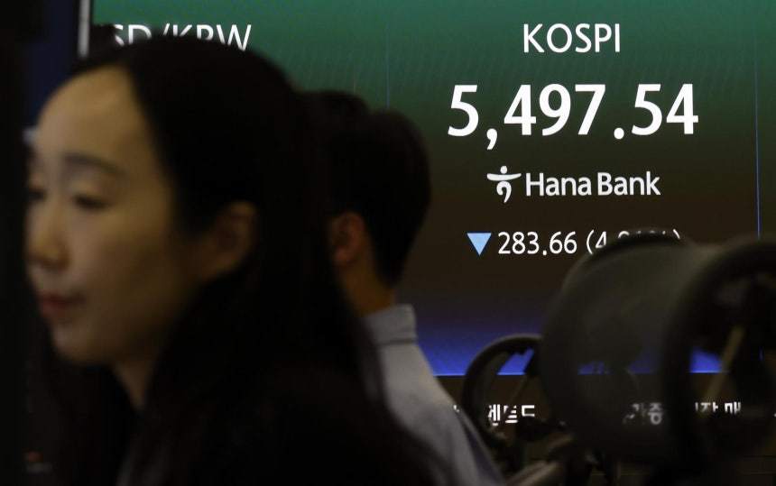 [속보] 코스피 급등에 매수 사이드카 발동