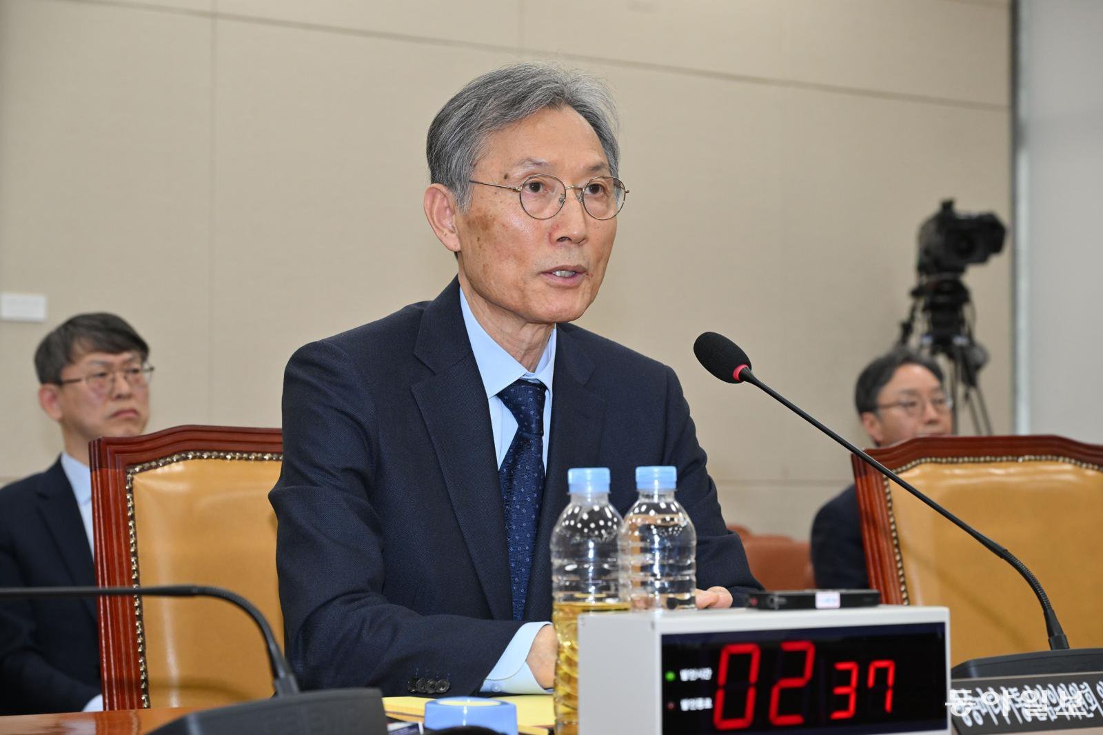 與 “방미심위 정상화해야”… 野 “정치 편향 인사 안돼”